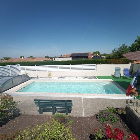 Le Studio Saint-Martin-des-Tilleuls Exterior foto